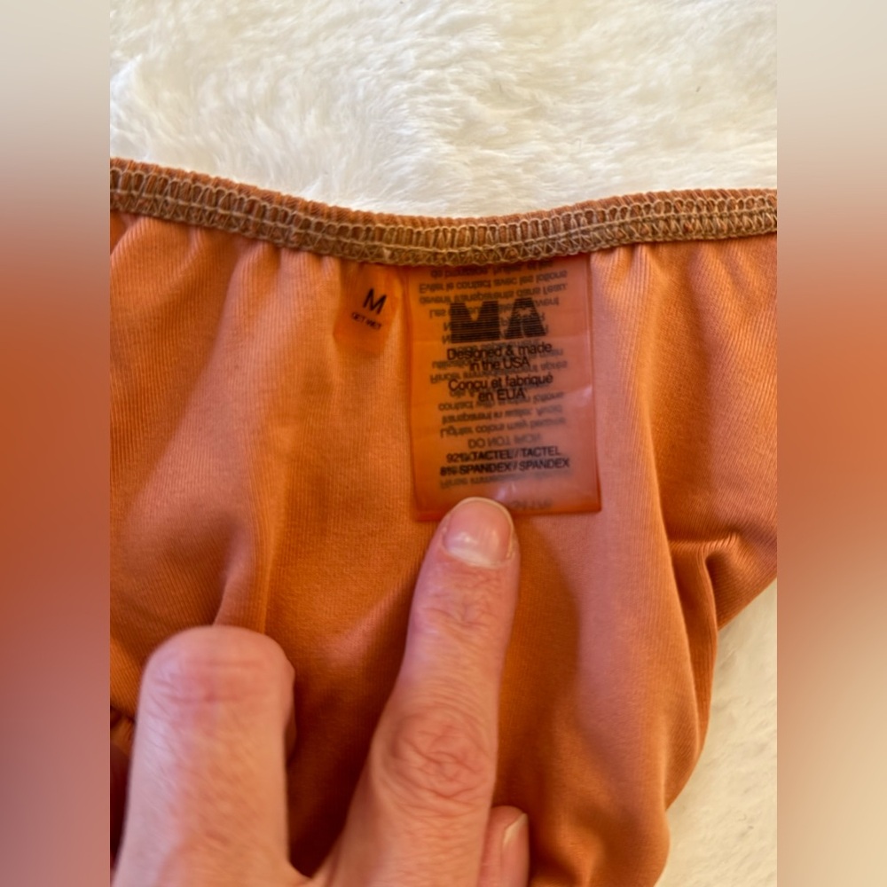 Minimale Animale Ribbed Rust Bikini Set - Picture 7 of 14